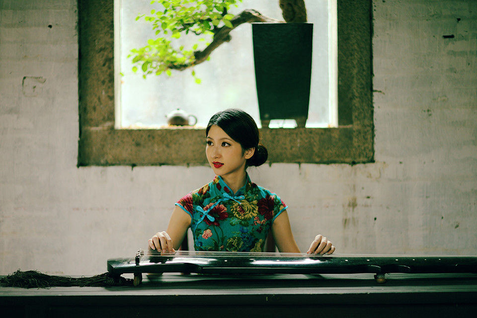 旗袍美女甜美艺术照