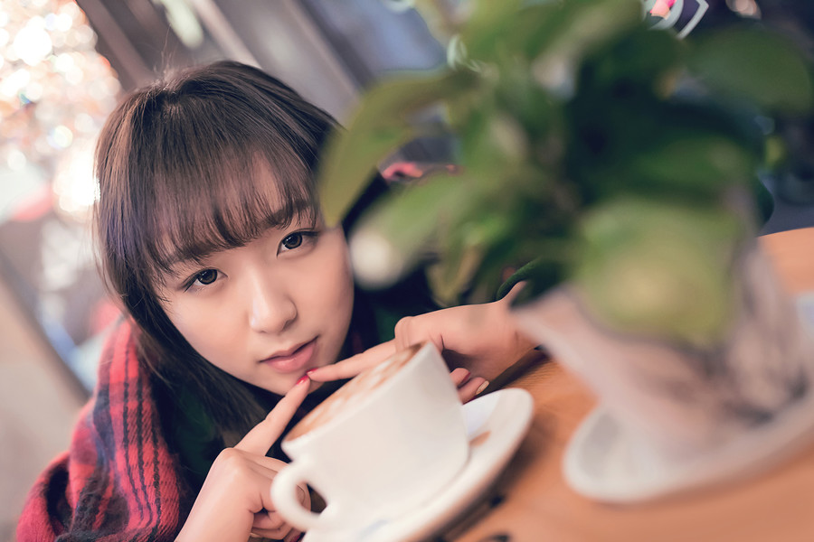 复古女子户外气质写真