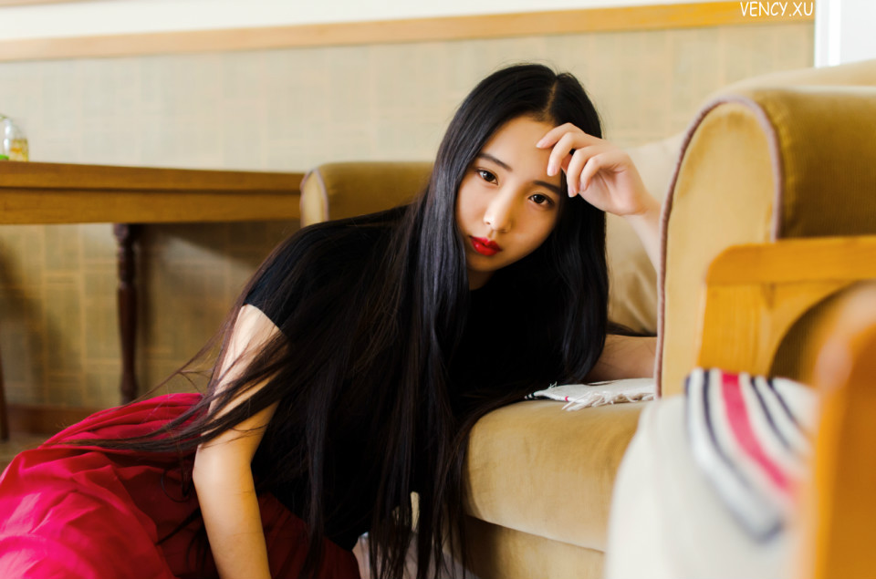 长发女子小清新甜美图