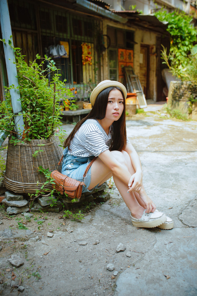 夏日狂欢少女小清新青春图