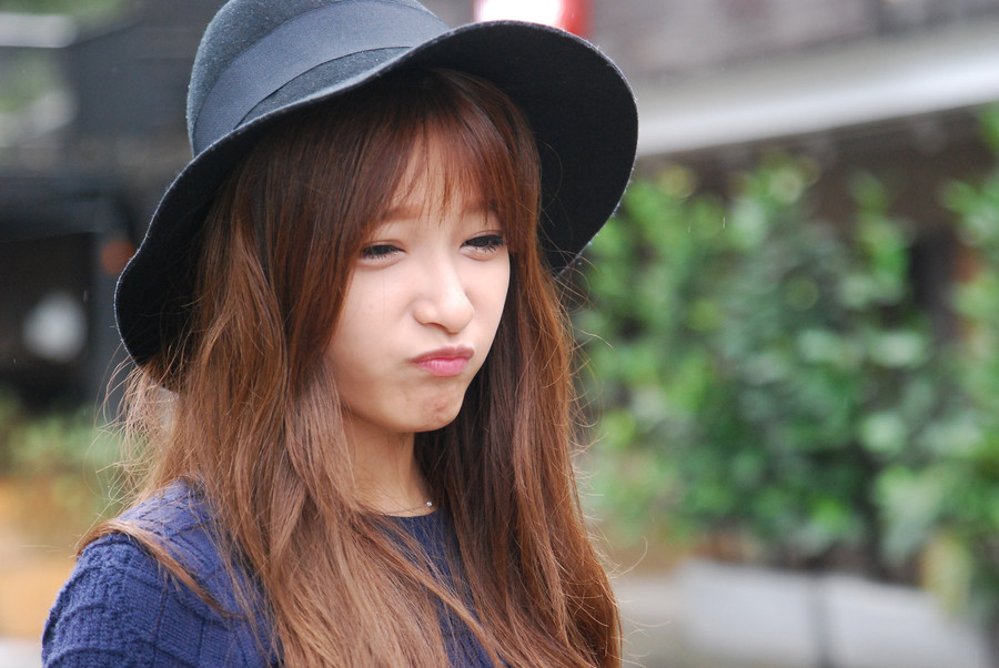 邻家女孩清纯迷人图