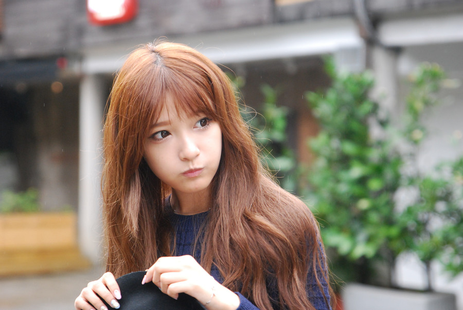 邻家女孩清纯迷人图