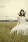 稻香之恋白色长裙少女