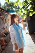 清纯美女户外小清晰写真