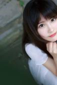 清纯甜美卖萌女孩