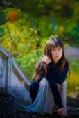 长发美女户外清纯甜美图